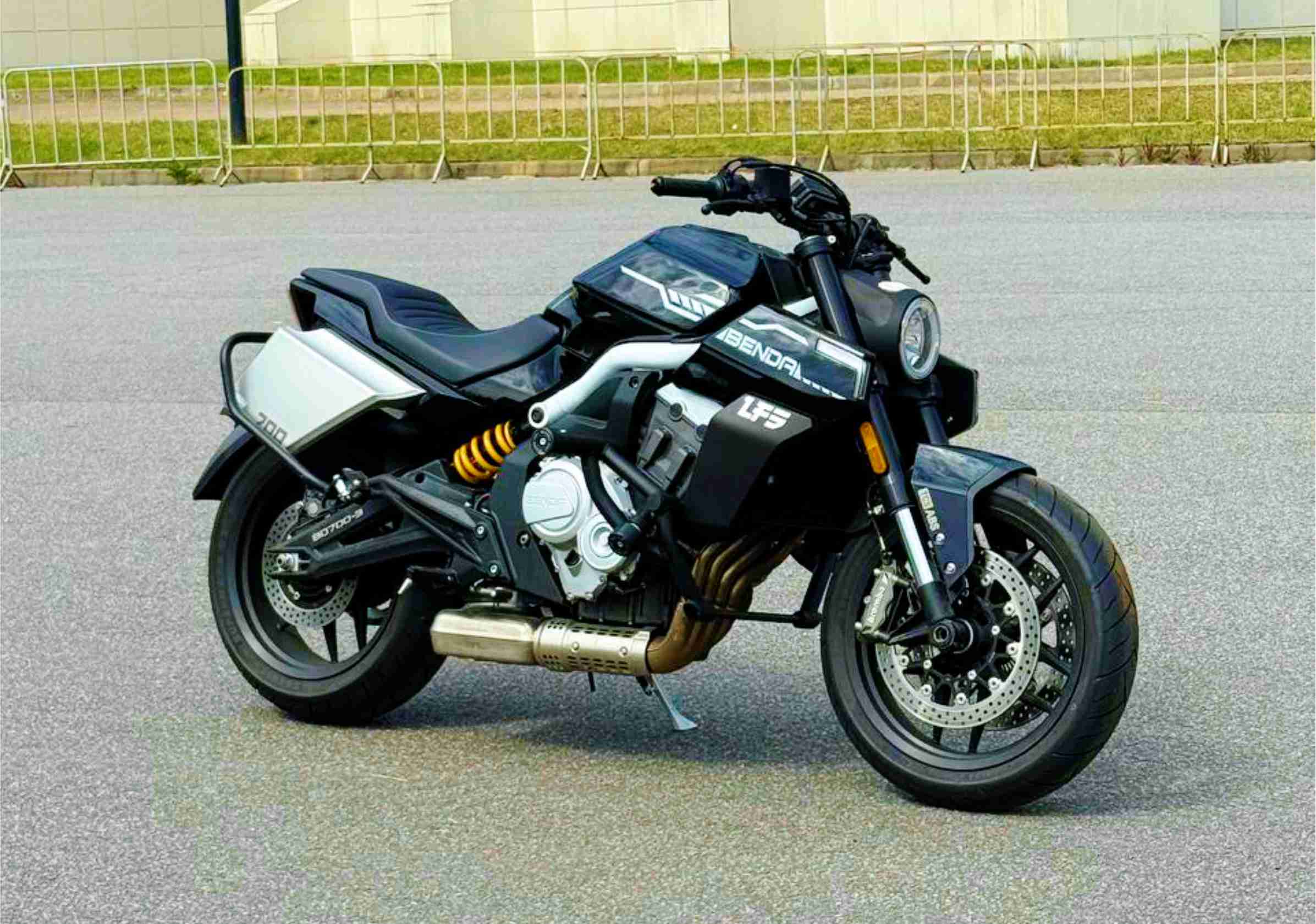 Benda LFS 700